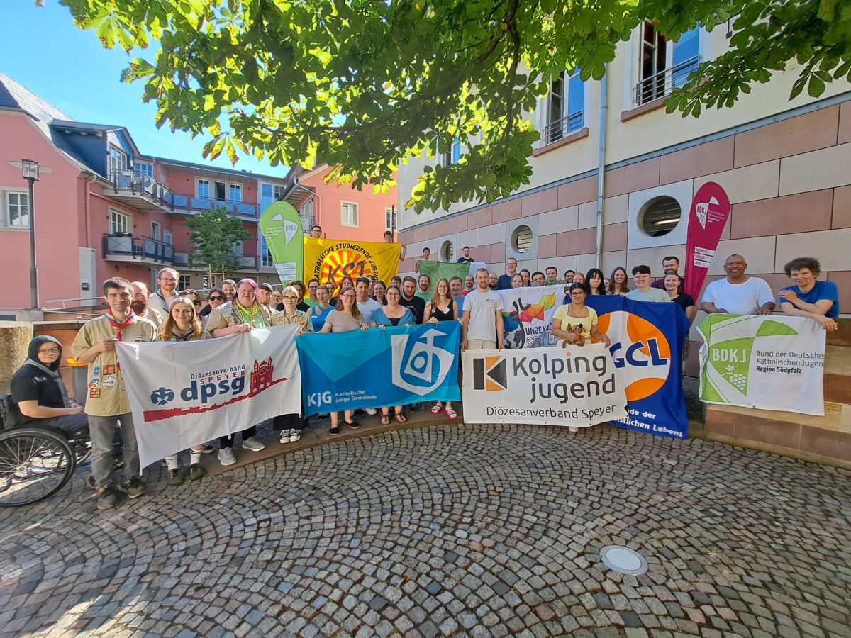 Gruppenfoto BDKJ-Diözesanversammlung 2025